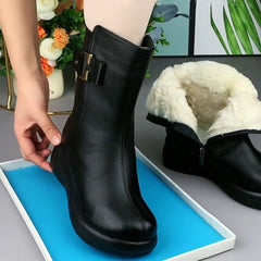 😍30% zniżki!【 35-41】💥Nowe skórzane buty do połowy łydki z 2026 roku, ciepłe śniegowce, z wewnętrzną wyściółką z polaru i wygodną, miękką i grubą podeszwą.