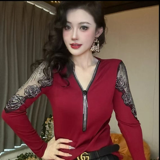 🔥😍30% zniżki! 【M-3XL】Seksowna koszula z długim rękawem i dekoltem w kształcie litery V, zapinana na zamek New Rose