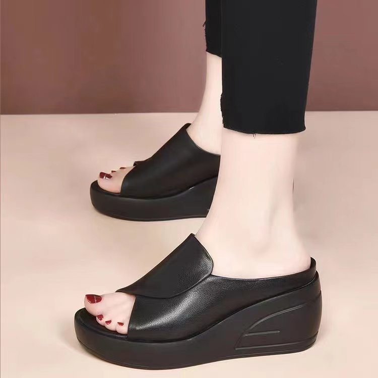 🔥【😍50% zniżki!】[obcas 5,5 cm] Klapki na koturnie z miękką podeszwą 【35-42】