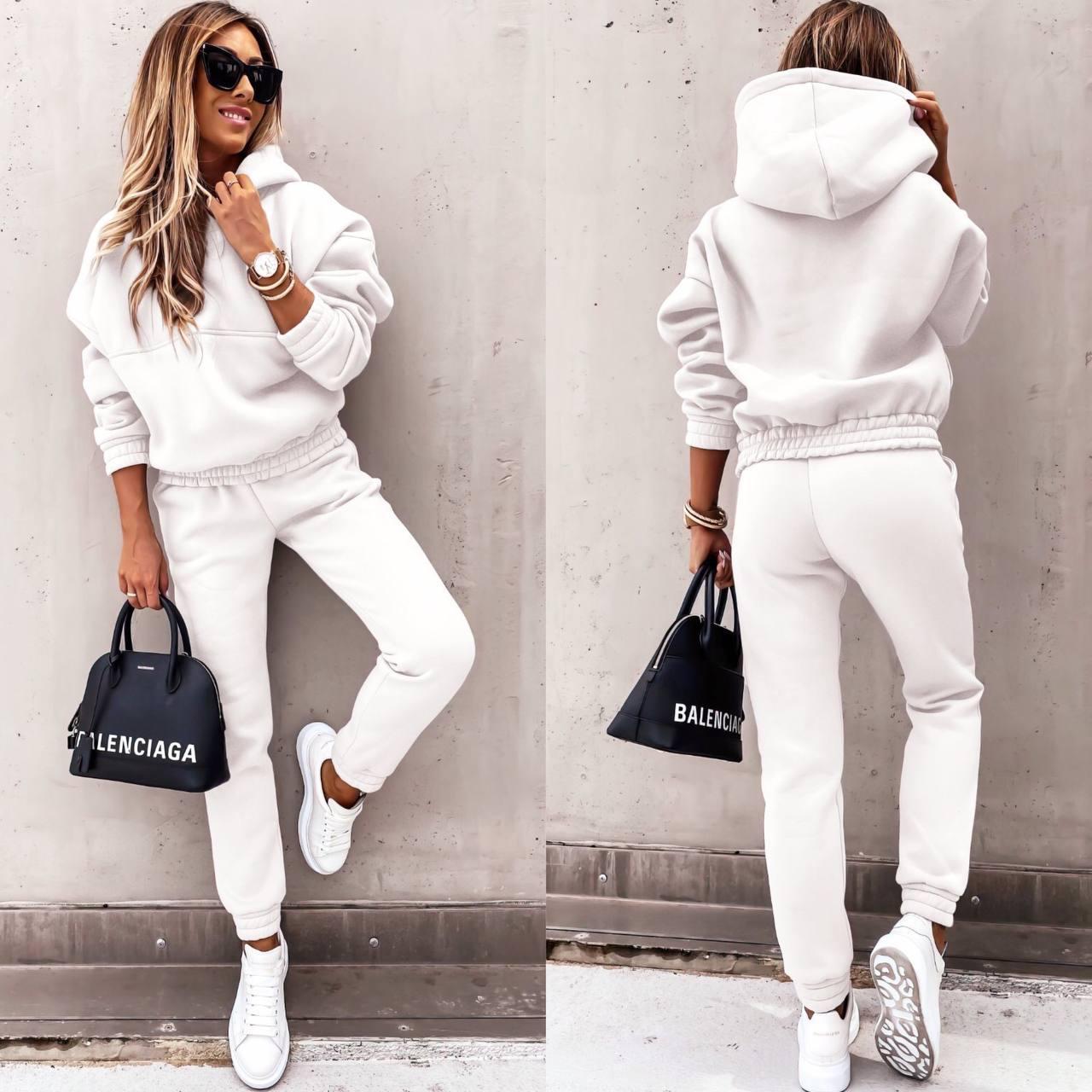 🍁🍂🔥🔥【Bluzka + Spodnie】-1 zestaw 119 zł. Ta stylowa, dwuczęściowa koszulka sportowa z długimi rękawami zapewnia swobodny, elegancki i wygodny wygląd, dzięki czemu jest idealnym wyborem do codziennego noszenia na świeżym powietrzu.