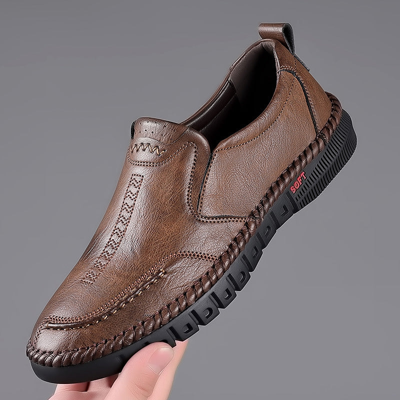 🏆😍30% zniżki!【39-44】Męskie buty sportowe na co dzień 2025 są wykonane z miękkiej skóry i mają miękką, antypoślizgową i oddychającą podeszwę.