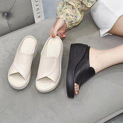 🔥【😍50% zniżki!】[obcas 5,5 cm] Klapki na koturnie z miękką podeszwą 【35-42】