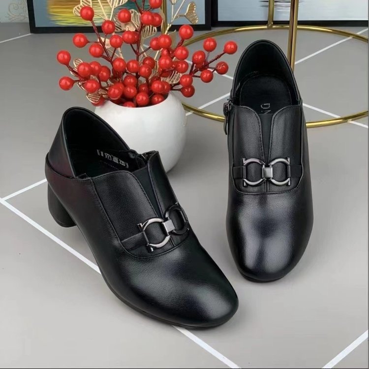 👠✨Eleganckie i wygodne – damskie skórzane buty (rozmiary 35–40), stylowy, gruby obcas👠✨