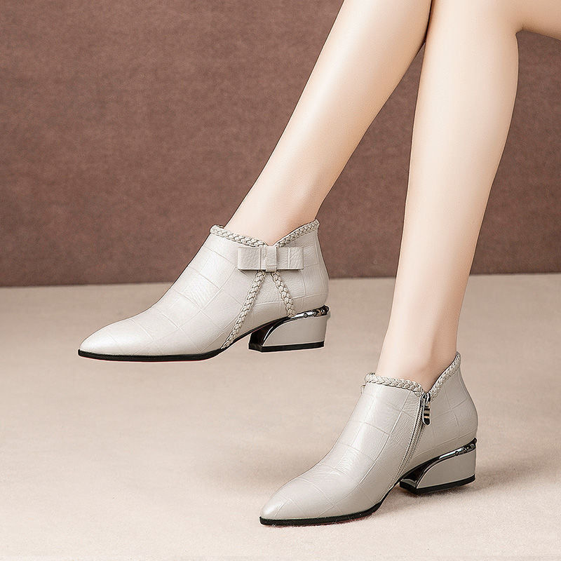 👢 😍30% zniżki!【35-42】Nowe stylowe skórzane botki zapinane na suwak, model 2026.