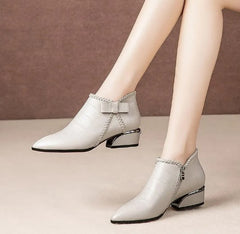 👢 😍30% zniżki!【35-42】Nowe stylowe skórzane botki zapinane na suwak, model 2026.