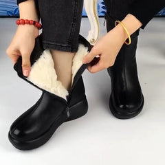 😍30% zniżki!【 35-41】💥Nowe skórzane buty do połowy łydki z 2026 roku, ciepłe śniegowce, z wewnętrzną wyściółką z polaru i wygodną, miękką i grubą podeszwą.