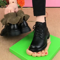 Damskie buty zimowe, czarne, rozmiary 35-40, wygodne i stylowe, odpowiednie do noszenia na co dzień.