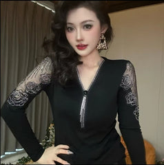 🔥😍30% zniżki! 【M-3XL】Seksowna koszula z długim rękawem i dekoltem w kształcie litery V, zapinana na zamek New Rose