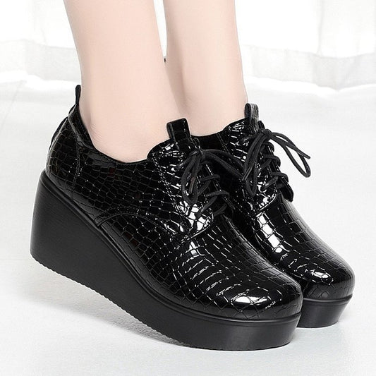 🏆【35-40】Damskie skórzane buty na koturnie i platformie