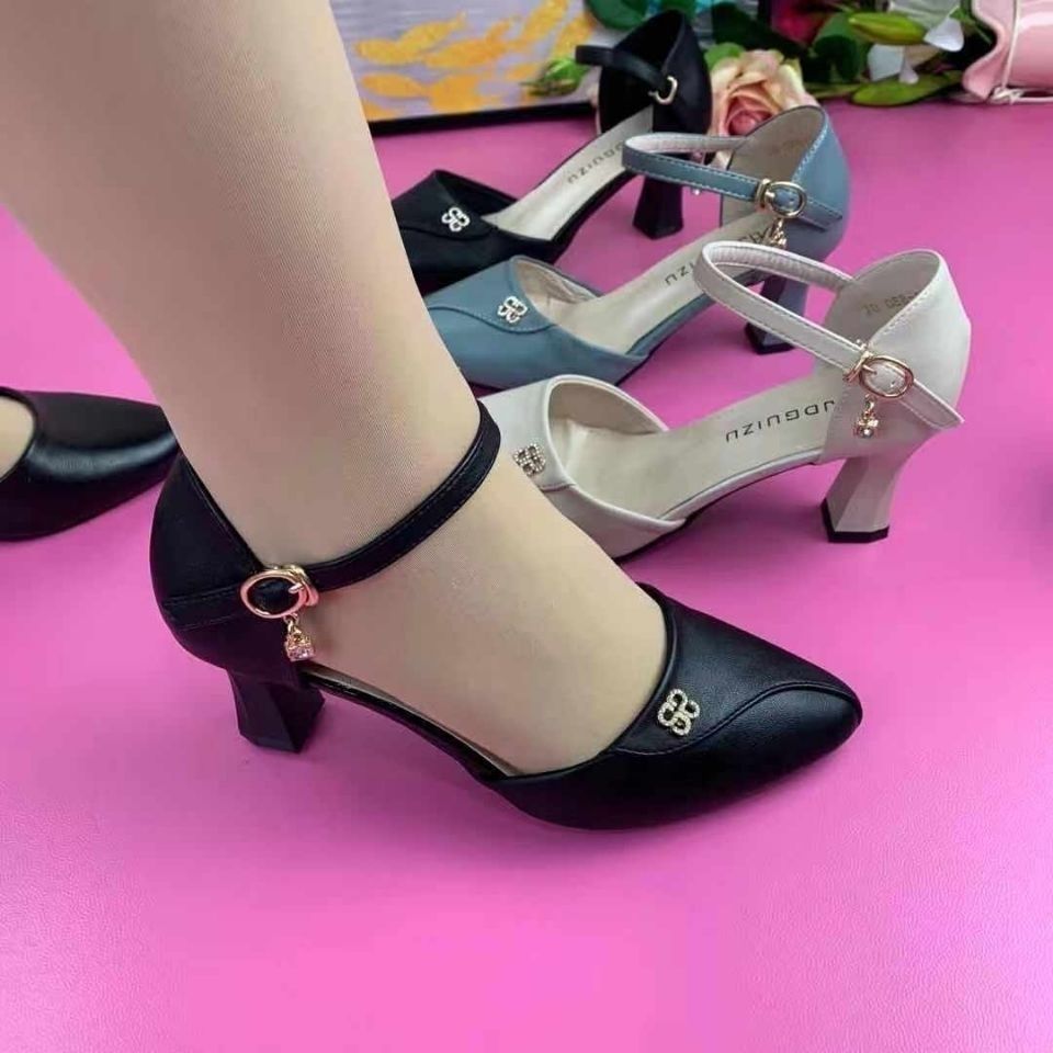🔥🔥【Rozmiary 35-40】2026 Nowe damskie letnie modne buty na niskim obcasie