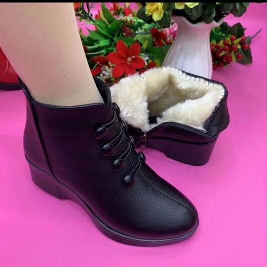 👢🥰【35-40】2026 Jesienne i zimowe popularne buty z miękkiej skóry ze skośnym obcasem dla kobiet