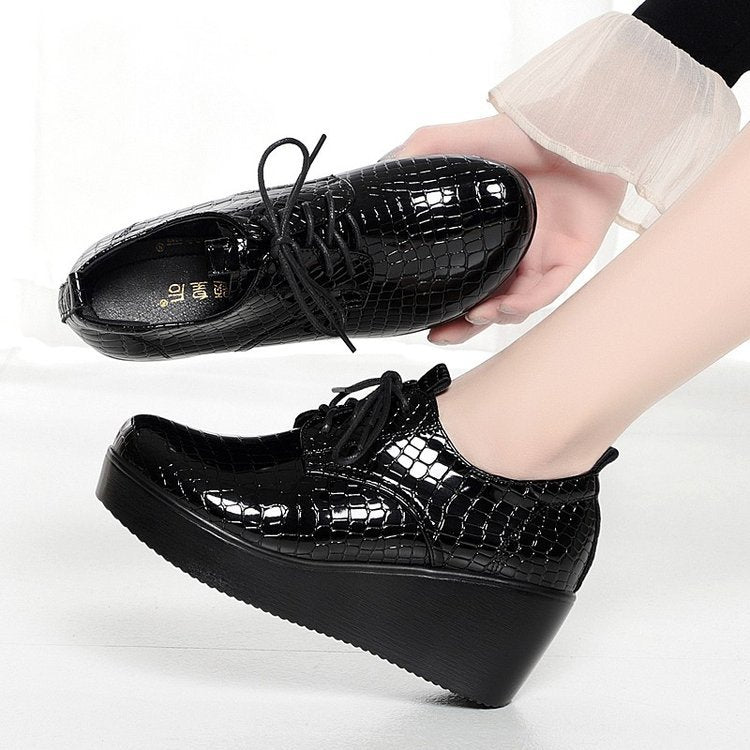 🏆【35-40】Damskie skórzane buty na koturnie i platformie