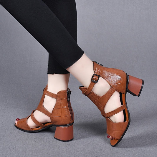 🔥【😍30% zniżki!】👡【35-40】Nowe miękkie, miękkie skórzane, rybne dno, rybie usta, wydrążone usta, gruby obcas rzymskie sandały