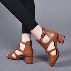 👡【Rozmiary 35-40】Nowe, oryginalne skórzane sandały rzymskie, ażurowy design, wygodne i oddychające, obcas 5 cm👡