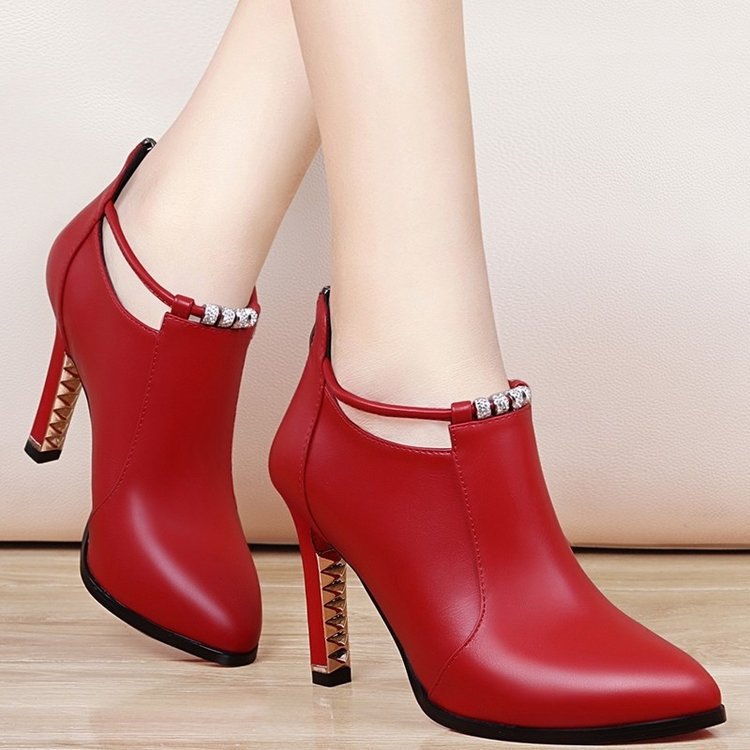 👠【34-40】--1 para 129 zł.，2025 Jesienno-zimowe nowe oryginalne skórzane szpilki ze szpiczastym noskiem, wszystkie pasujące botki