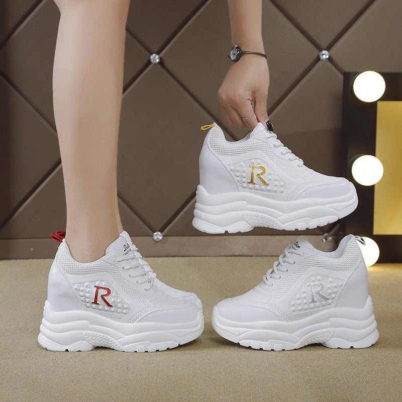 🎉【35-40】Podwyższające buty sportowe na co dzień, z miękką podeszwą zapewniającą wygodę chodzenia i stylowym wzornictwem, które łatwo dopasować do różnych strojów.